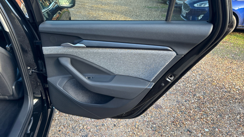 Skoda Superb 2.0 TDI SE Technology 5dr DSG Diesel Estate